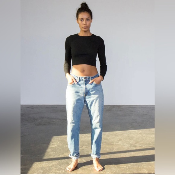 VINTAGE 90’s 505 Light Wash Levi’s Jeans - Picture 2 of 12